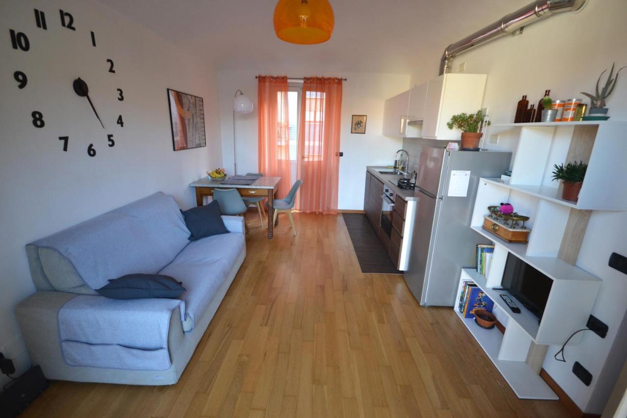 Casa Nel Borgo Vicinissima Al Centro Di Torinoアパートメント エクステリア 写真