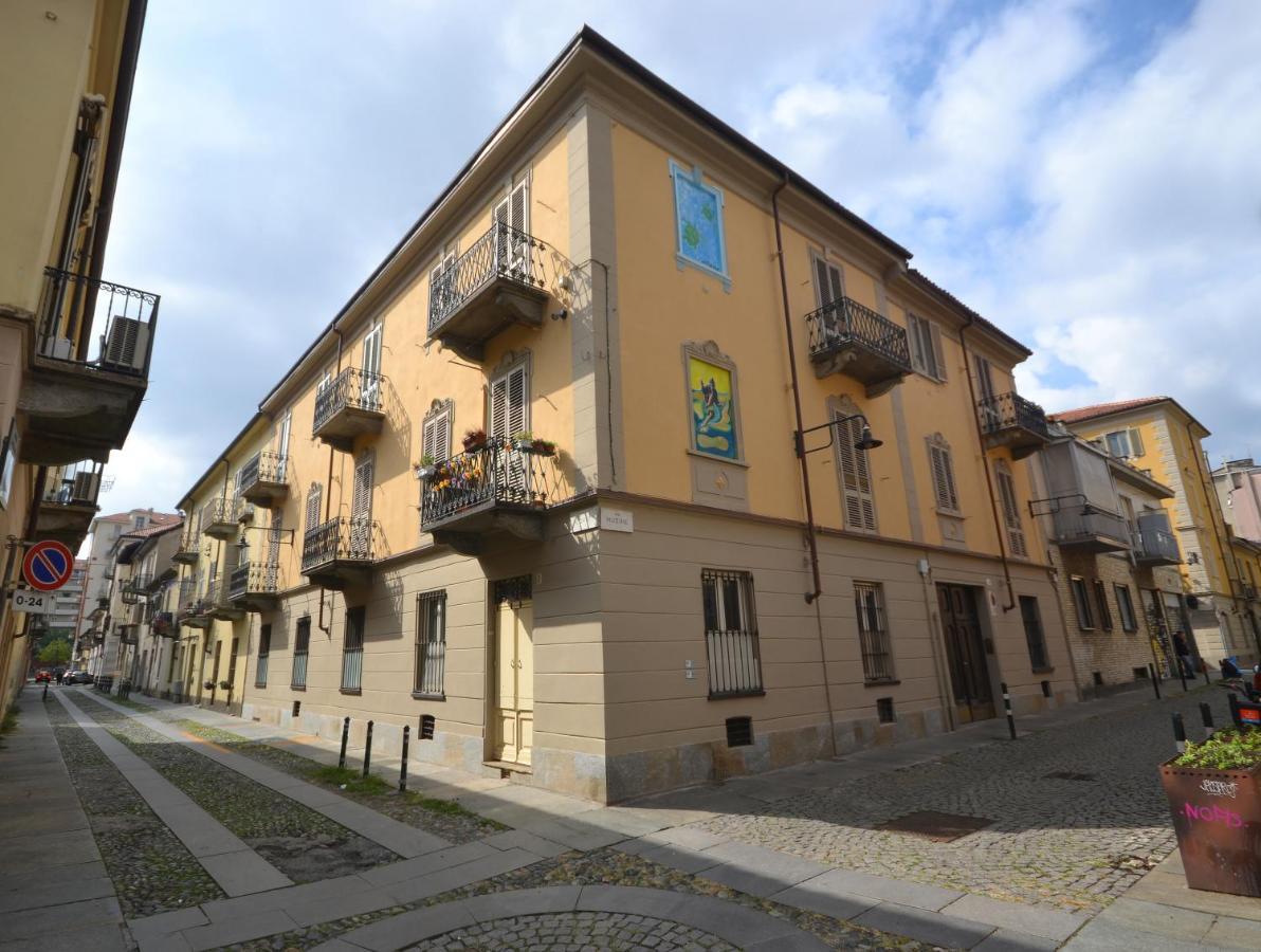 Casa Nel Borgo Vicinissima Al Centro Di Torinoアパートメント エクステリア 写真